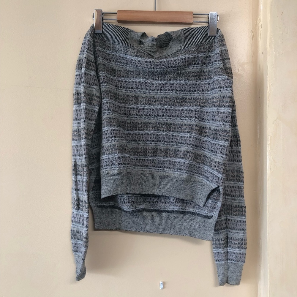 THEORY Knit Lightweight Spring Grey Purple Blue Brown Crew Stripes High Low Hem